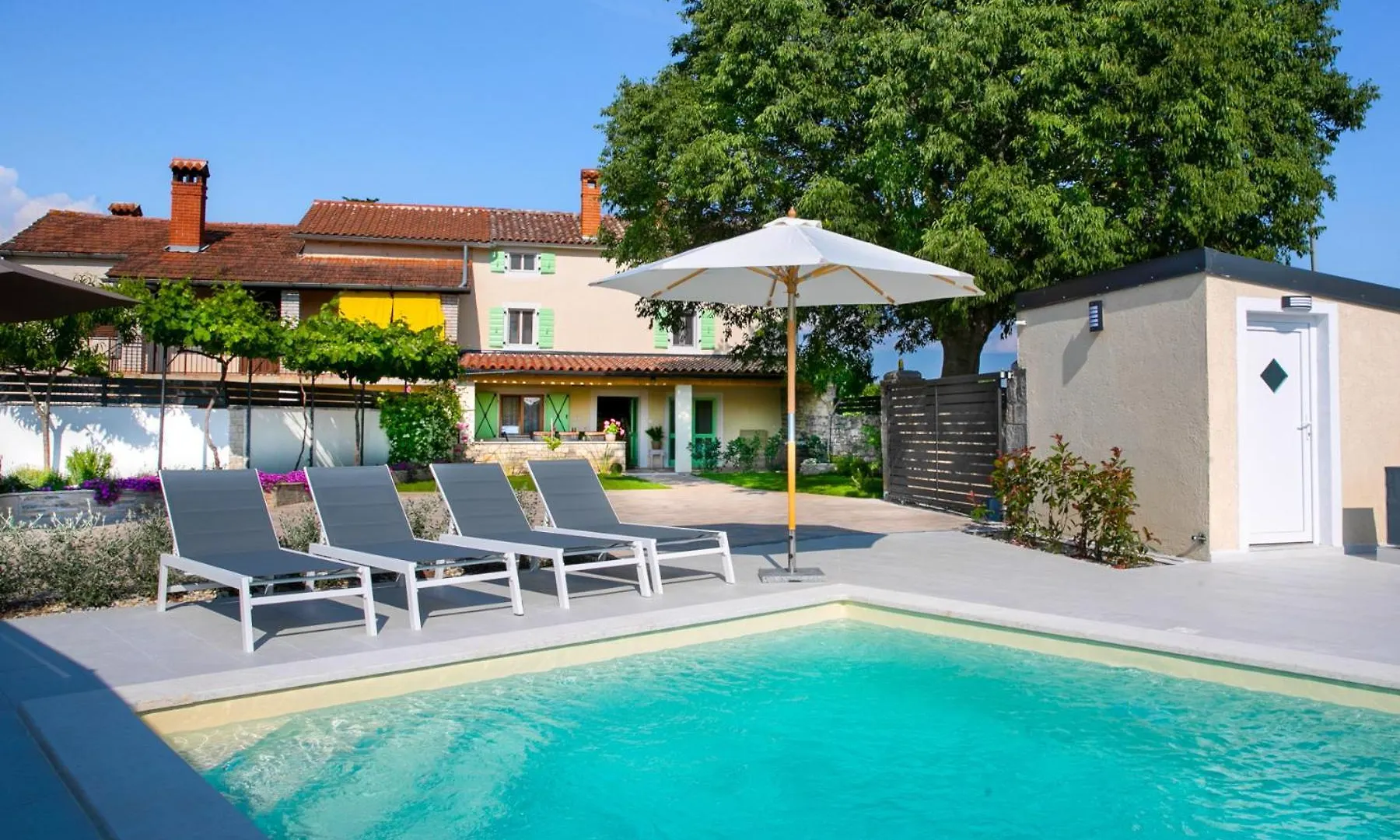 הוילה באלה House Ladonja With Private Pool