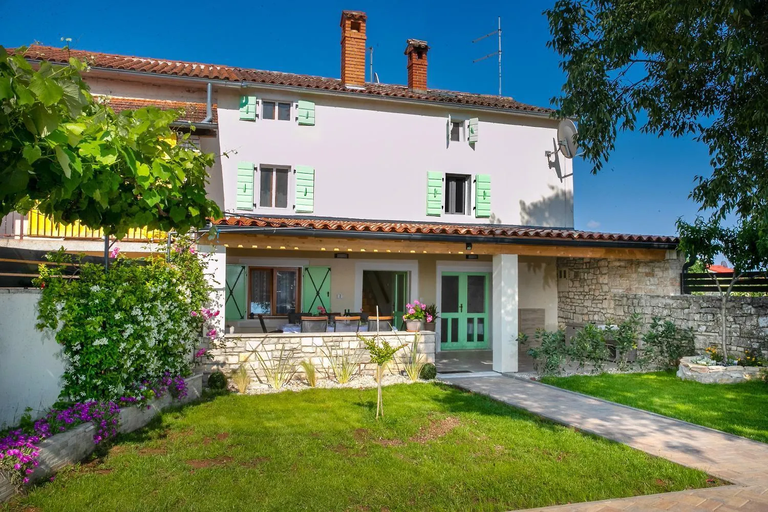 הוילה באלה House Ladonja With Private Pool